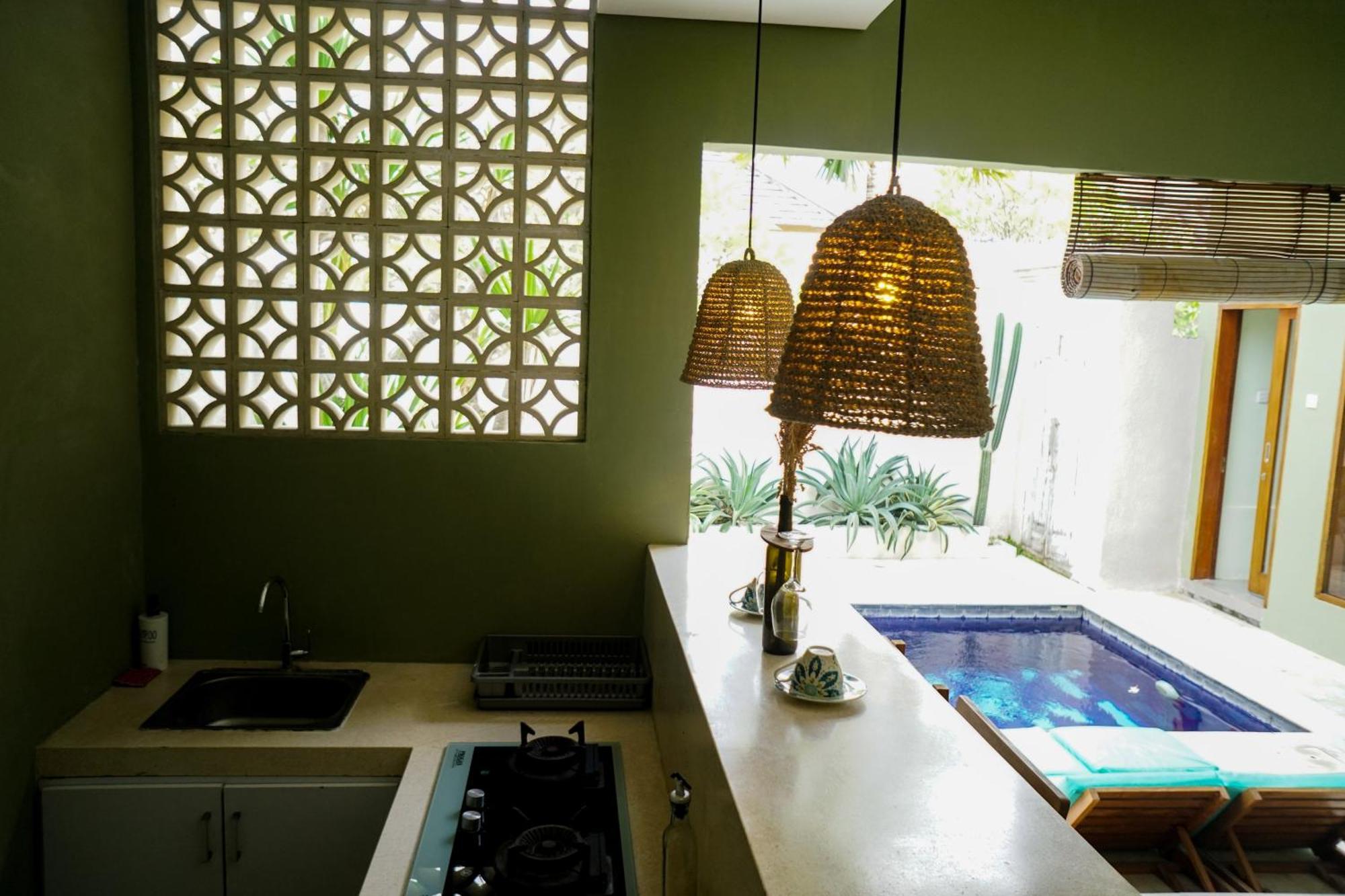 Kiki Village Bathtub And Living Room Canggu Esterno foto